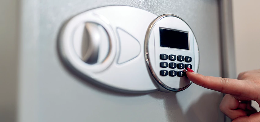 Jewelry Safe Cracking in Muscoy, California