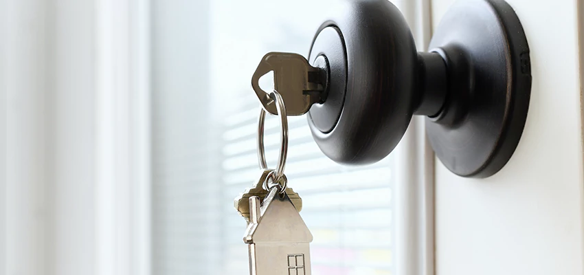 Bifold Door Knob Replacement in Muscoy, California